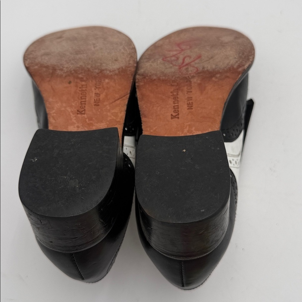 Vintage Kenneth Cole Black White Oxford shoe women 6.5M lace up Y2K goth hype - Picture 11 of 12